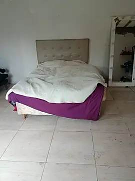 Snapshot of Benditofetiche chatting on 11.20.25 Benditofetiche online show from 11.20.25