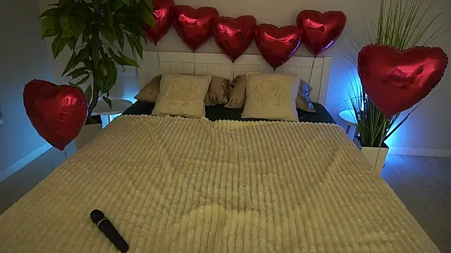 IsabelleDiorr online show from 02.12.26