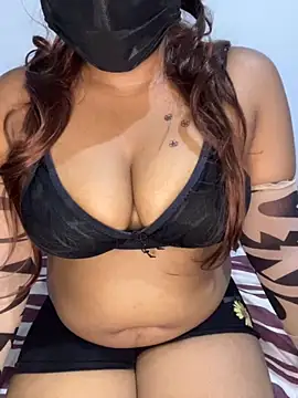 Snapshot of bunny_somya chatting on 10.03.25 bunny somya online show from 10.03.25