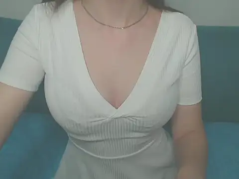 Snapshot of KristenStamen chatting on 02.16.26 KristenStamen online show from 02.16.26