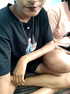 Snapshot of Unique_girls90 chatting on 02.11.26 Unique girls90 online show from 02.11.26