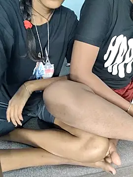 Snapshot of Unique_girls90 chatting on 02.28.26 Unique girls90 online show from 02.28.26