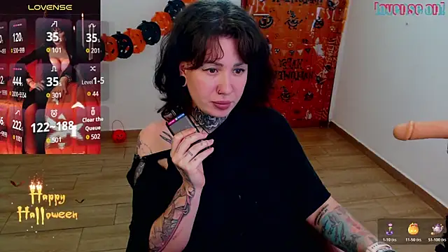 Senorita  Dakota online show from 10.18.25