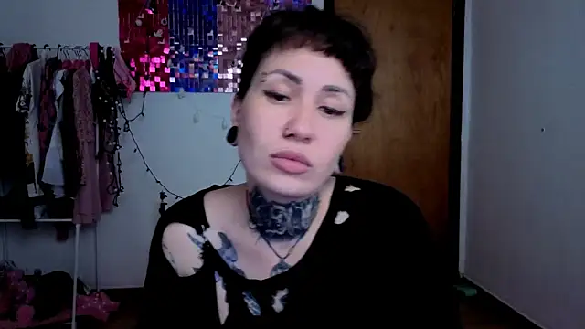 Senorita  Dakota online show from 11.13.25