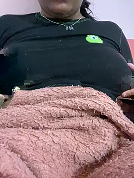 Snapshot of cariocabl chatting on 10.23.25 cariocabl online show from 10.23.25