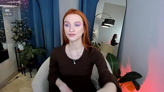 Snapshot of PollyMayer chatting on 04.30.26 PollyMayer online show from 04.30.26