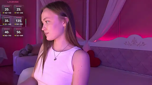 EmmaCamm online show from 12.17.25