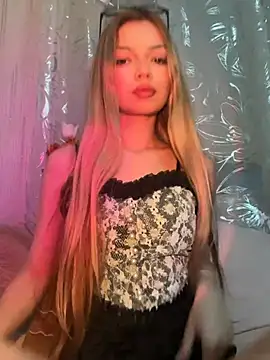  Siennaaa  online show from 03.08.26