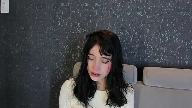 MeganR  online show from 04.25.26