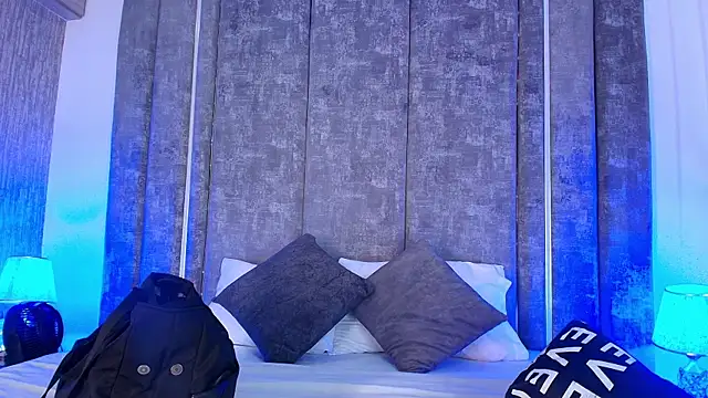 MeganR  online show from 06.04.26