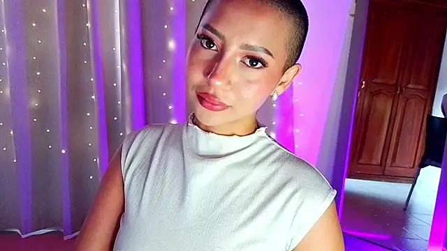 Snapshot of emma_web_ chatting on 01.31.26 emma web online show from 01.31.26