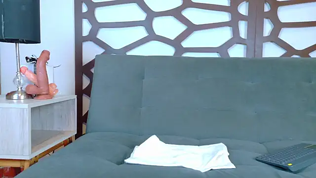 ashley jonee online show from 12.18.25