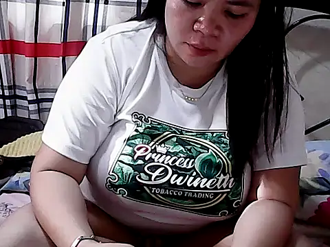 Snapshot of HornyPussie69 chatting on 03.01.26 HornyPussie69 online show from 03.01.26