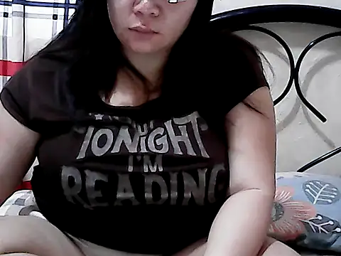 HornyPussie69 online show from 04.17.26