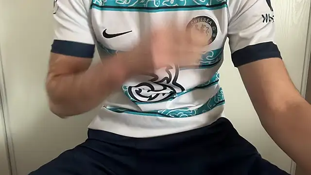 Snapshot of ncjuice_ chatting on 11.10.25 ncjuice online show from 11.10.25