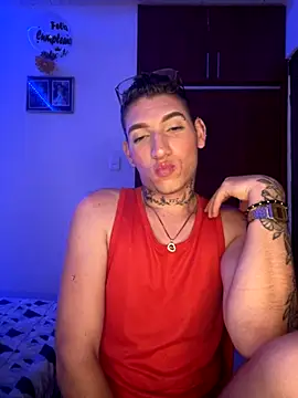 hotxxx 2012 online show from 10.01.25