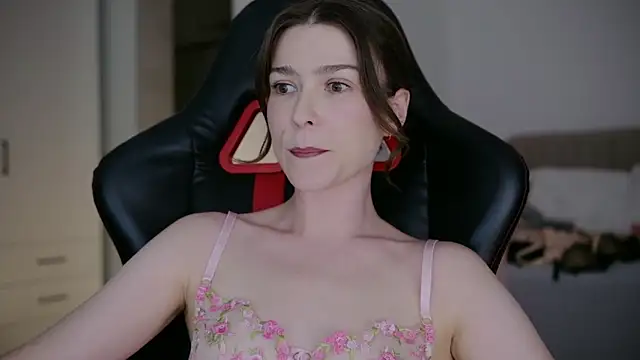 WowHelloAlice online show from 03.10.26