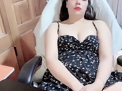 Snapshot of Subita_nice chatting on 04.27.26 Subita nice online show from 04.27.26