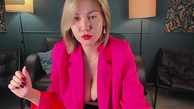 Snapshot of AriaEven chatting on 01.19.26 AriaEven online show from 01.19.26