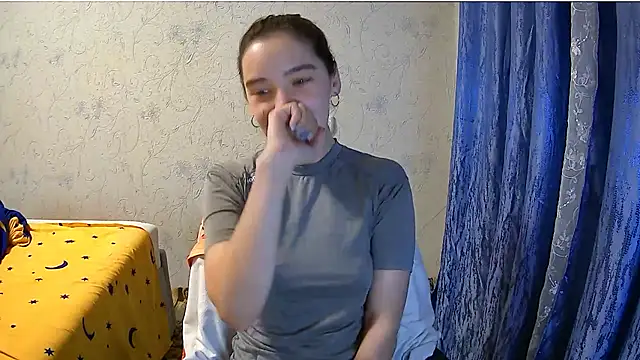 Snapshot of Ali_Kisa chatting on 10.10.25 Ali Kisa online show from 10.10.25
