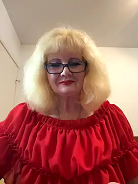 Snapshot of BoloshkaBlonda chatting on 10.23.25 BoloshkaBlonda online show from 10.23.25