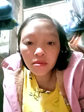 Minkine022 online show from 11.17.25