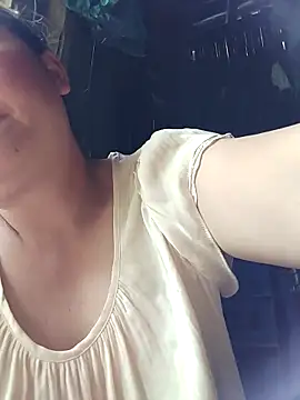 Snapshot of Minkine022 chatting on 04.10.26 Minkine022 online show from 04.10.26