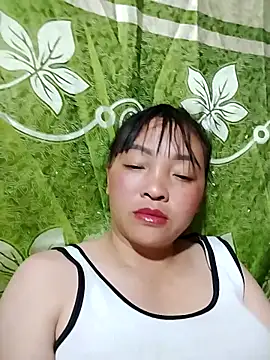 Snapshot of Minkine022 chatting on 04.13.26 Minkine022 online show from 04.13.26