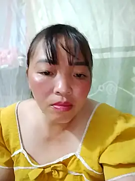 Snapshot of Minkine022 chatting on 04.14.26 Minkine022 online show from 04.14.26