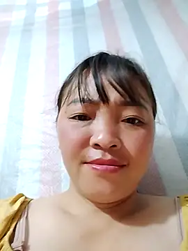 Snapshot of Minkine022 chatting on 04.15.26 Minkine022 online show from 04.15.26