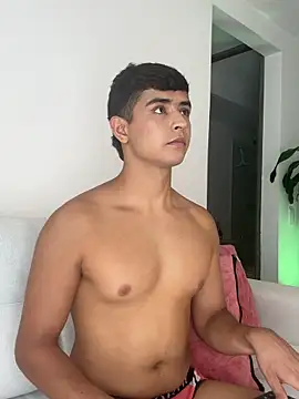 Snapshot of Thiago_Connor21 chatting on 03.15.26 Thiago Connor21 online show from 03.15.26