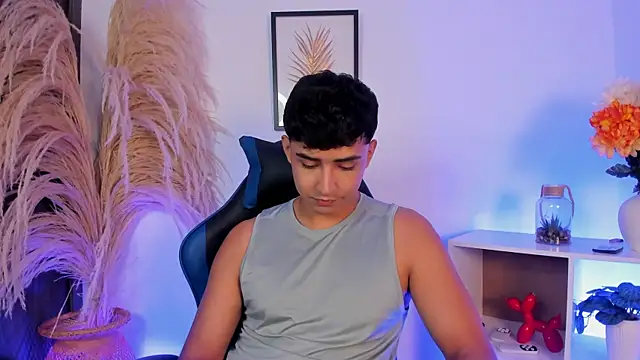 Snapshot of Thiago_Connor21 chatting on 05.21.26 Thiago Connor21 online show from 05.21.26
