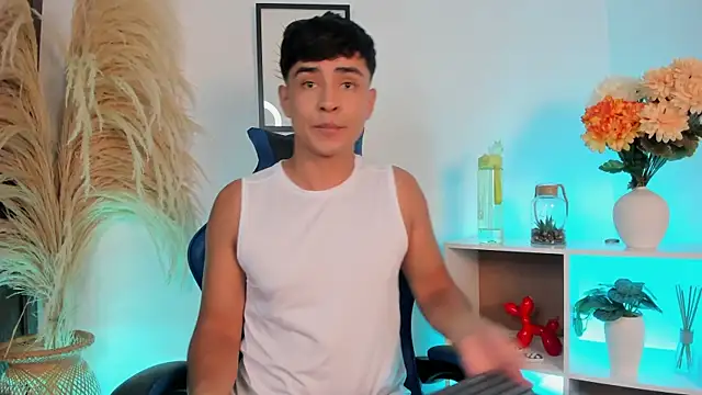 Snapshot of Thiago_Connor21 chatting on 05.23.26 Thiago Connor21 online show from 05.23.26