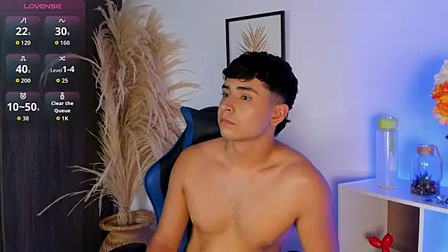 Snapshot of Thiago_Connor21 chatting on 05.27.26 Thiago Connor21 online show from 05.27.26