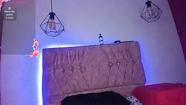 Snapshot of Mia_lopez_1 chatting on 02.12.26 Mia lopez 1 online show from 02.12.26