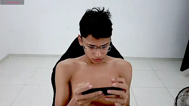 Im david02 online show from 04.16.26