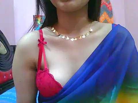 Snapshot of night_queeen7 chatting on 02.11.26 night queeen7 online show from 02.11.26