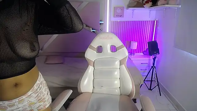 Charlotte ebony  online show from 10.16.25