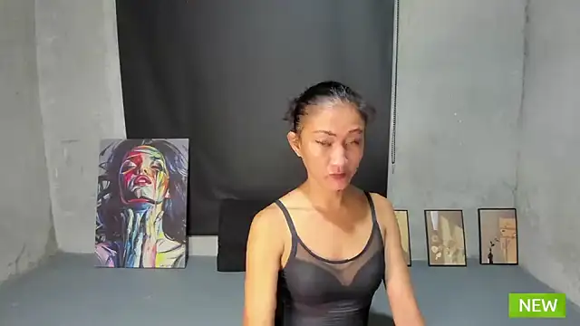 MissAriba online show from 10.10.25