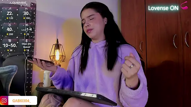 gabriiieela  online show from 10.23.25