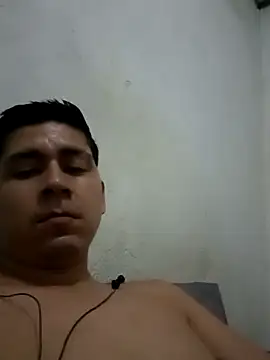 Snapshot of Travieso_loco9 chatting on 03.13.26 Travieso loco9 online show from 03.13.26