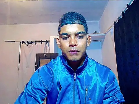 Snapshot of theMyke101 chatting on 04.26.26 theMyke101 online show from 04.26.26