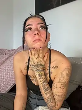 YoungZoexx online show from 10.14.25