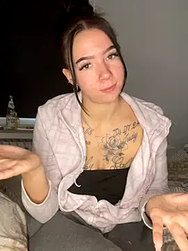 YoungZoexx online show from 12.02.25