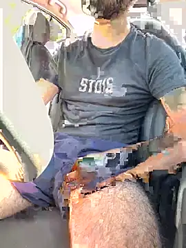 Snapshot of ayrtonmen chatting on 10.02.25 ayrtonmen online show from 10.02.25