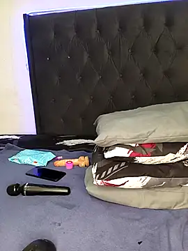 Sex bomb30 online show from 03.03.26