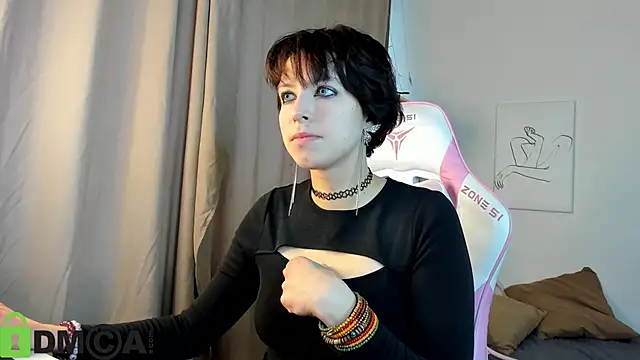 Sara Frayer online show from 10.27.25