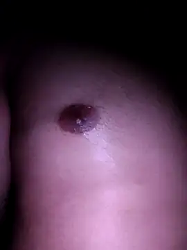 Snapshot of Elegant_Guy chatting on 10.04.25 Elegant Guy online show from 10.04.25