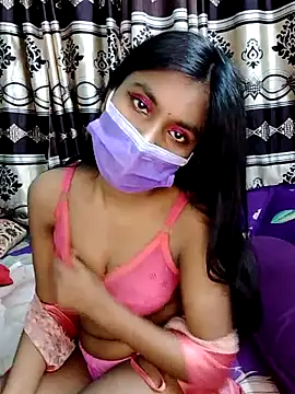 Snapshot of hottywife-03 chatting on 02.26.26 hottywife-03 online show from 02.26.26