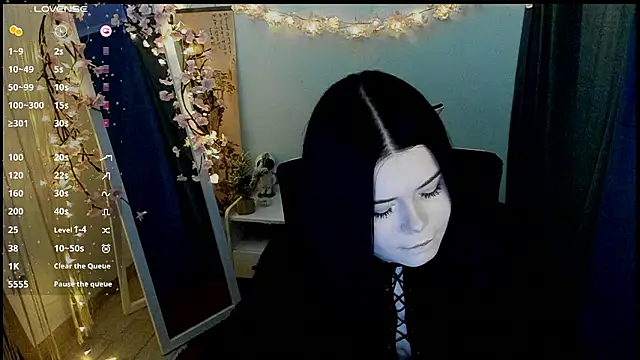 Mona Esty online show from 03.06.26